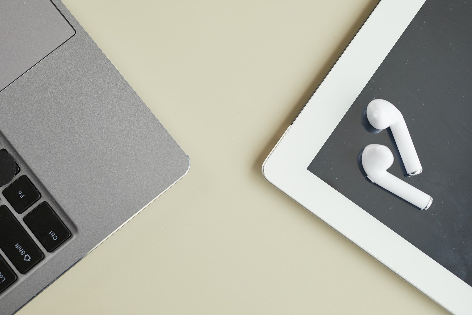 Attrezzatura da freelancer minimalista: la mia lista completa di strumenti e dove trovarli