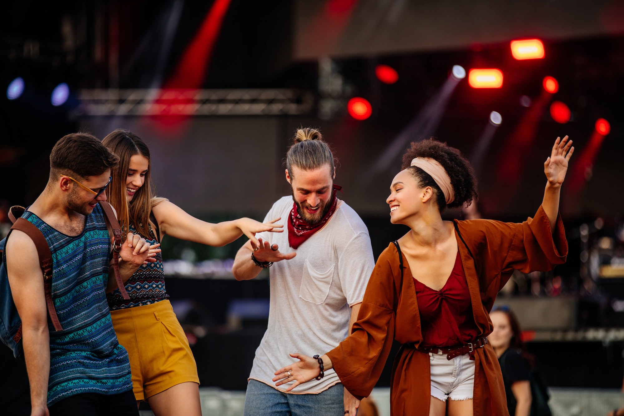 Come costruire una tribù di clienti fedeli invece di rincorrere chiunque paghi